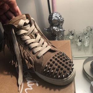 Women’s sneakers